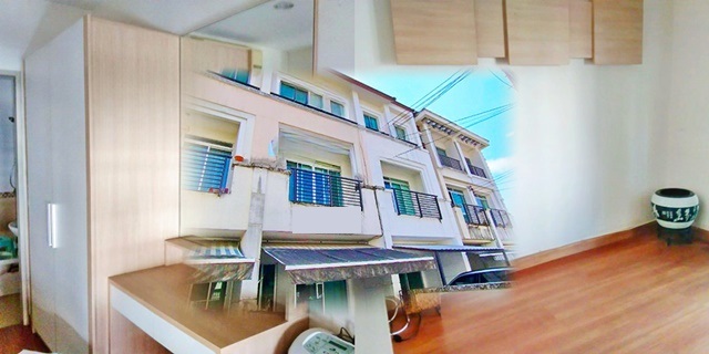 For RentTownhomeMin Buri, Romklao : Wellington International 1.45 km. Krungthep Kreetha 2km. 3Bed luxury townhouse 3-storey