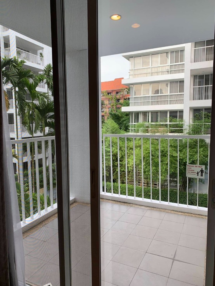 ให้เช่าคอนโดสุขุมวิท อโศก ทองหล่อ : ให้เช่าคอนโด 3ห้องนอน+ห้องแม่บ้าน เฟอร์นิเจอครบ ระเบียงใหญ่ ใกล้BTS พร้อมเข้าอยู่