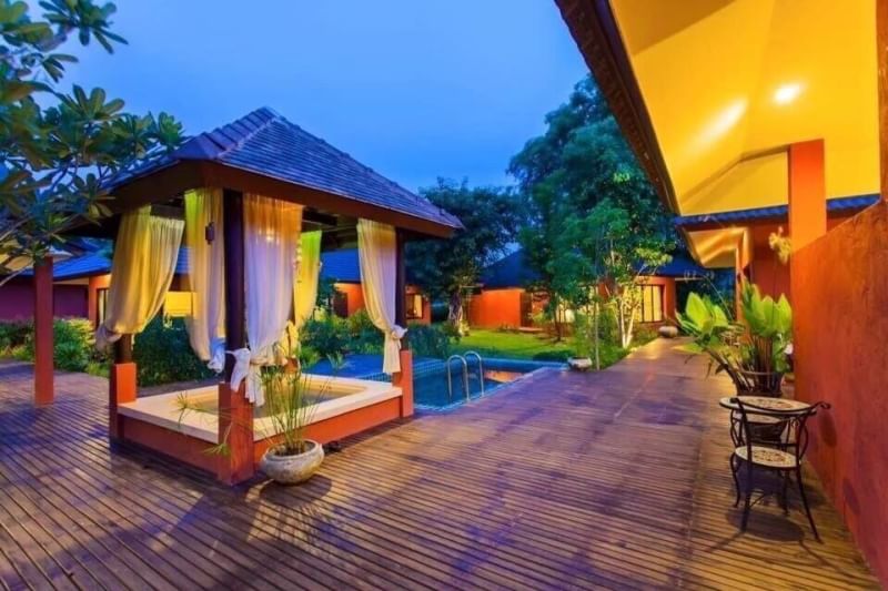 For RentHouseChiang Mai : For rent: Beautiful vacation home with land title deed, area 297 sq.w., close to nature, quiet, very private.
