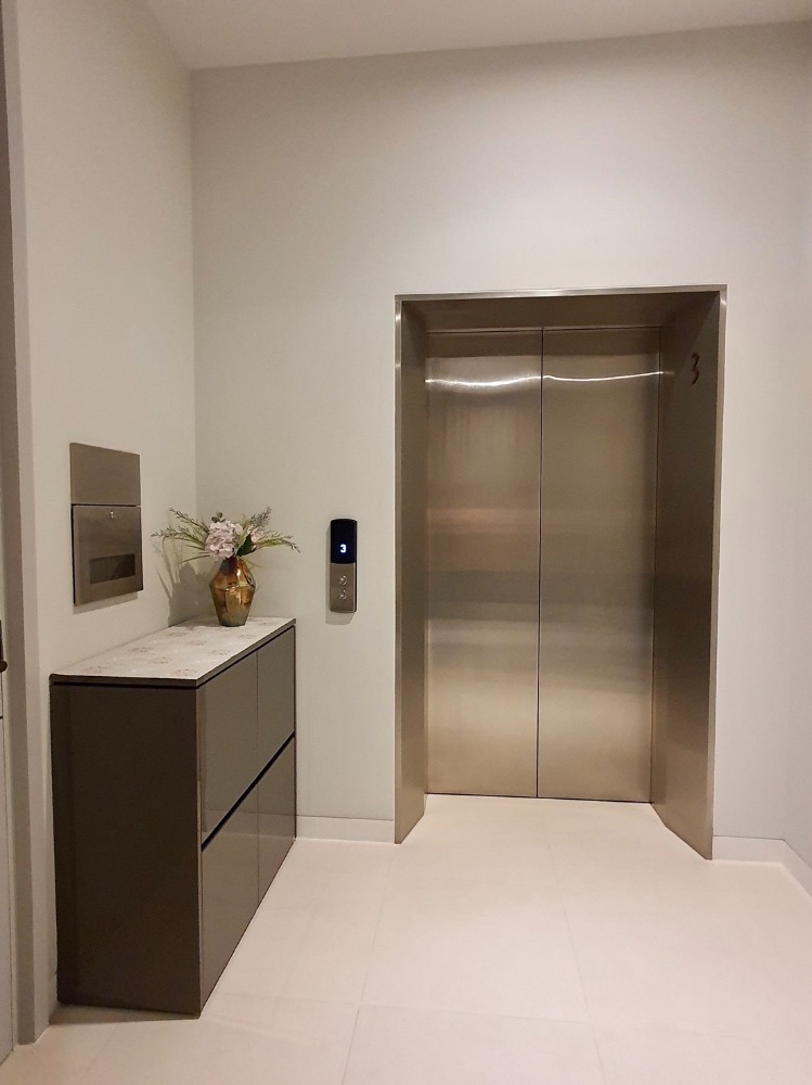 For RentCondoSukhumvit, Asoke, Thonglor : For Rent Vittorio Sukhumvit39 2Bed 2Bath 102sqm 100k/month Good location close to BTS Phromphong