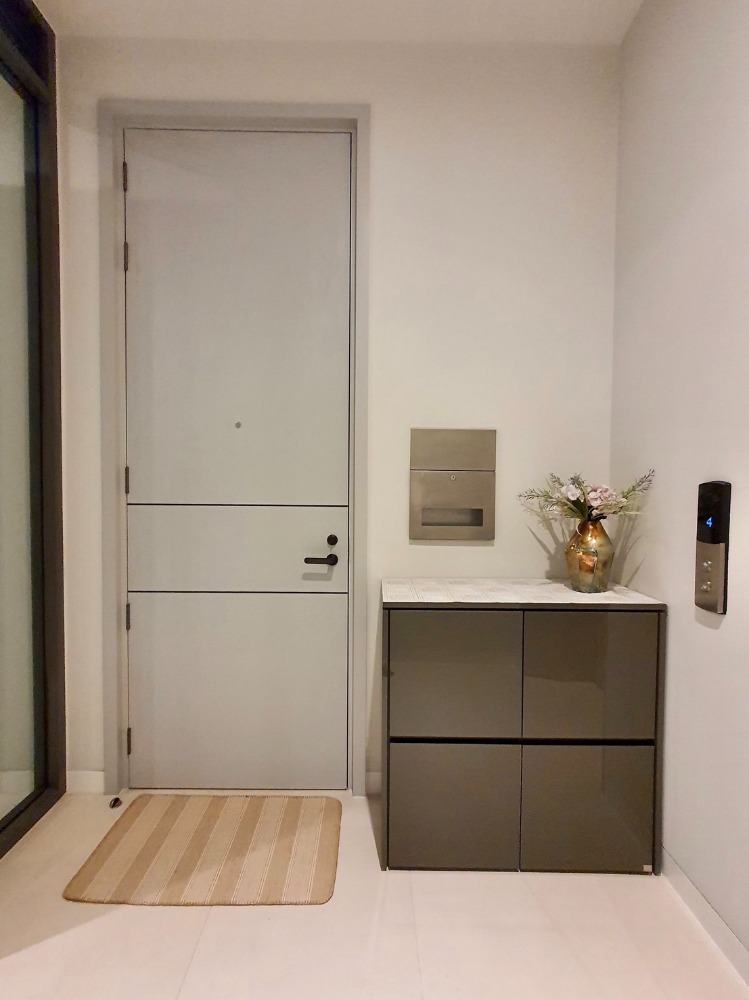 For RentCondoSukhumvit, Asoke, Thonglor : For Rent Vittorio Sukhumvit39 2Bed 2Bath 102sqm 100k/month Good location close to BTS Phromphong