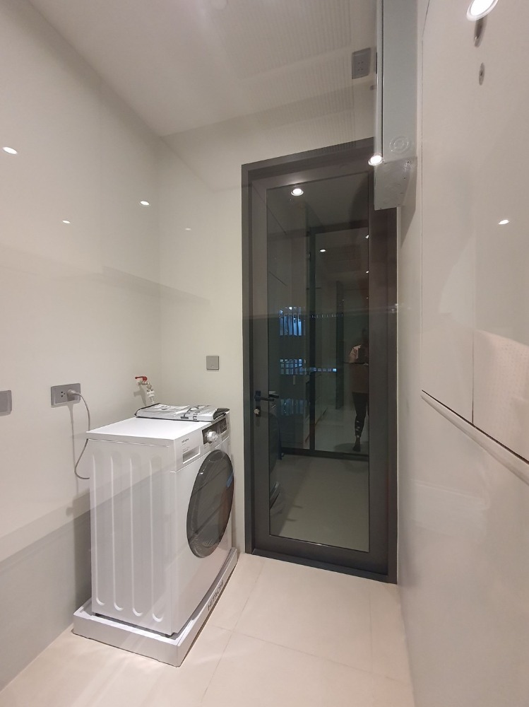 For RentCondoSukhumvit, Asoke, Thonglor : For Rent Vittorio Sukhumvit39 2Bed 2Bath 102sqm 100k/month Good location close to BTS Phromphong