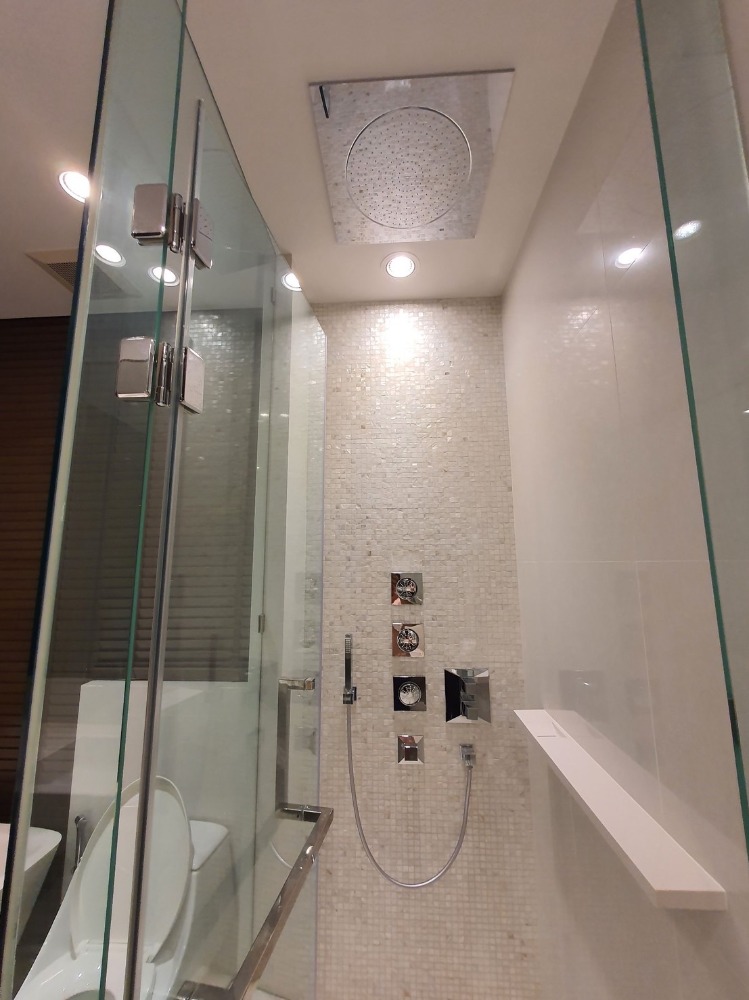 For RentCondoSukhumvit, Asoke, Thonglor : For Rent Vittorio Sukhumvit39 2Bed 2Bath 102sqm 100k/month Good location close to BTS Phromphong