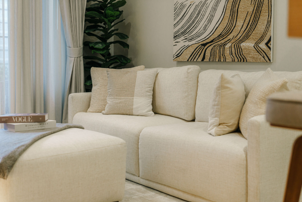 ขายคอนโดภูเก็ต : ขายคอนโดใหม่ ใกล้ Laguna หาดบางเทา, ภูเก็ต ส่วนกลางใหญ่มาก เลี้ยงสัตว์ได้