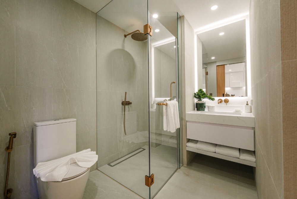 ขายคอนโดภูเก็ต : ขายคอนโดใหม่ ใกล้ Laguna หาดบางเทา, ภูเก็ต ส่วนกลางใหญ่มาก เลี้ยงสัตว์ได้