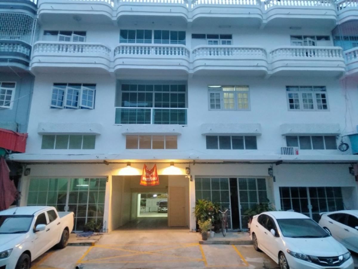 For SaleShop HouseThaphra, Talat Phlu, Wutthakat : Commercial building, ready to live, 4 floors, 4 buildings, with parking lot, location 7 minutes from Wutthakat BTS