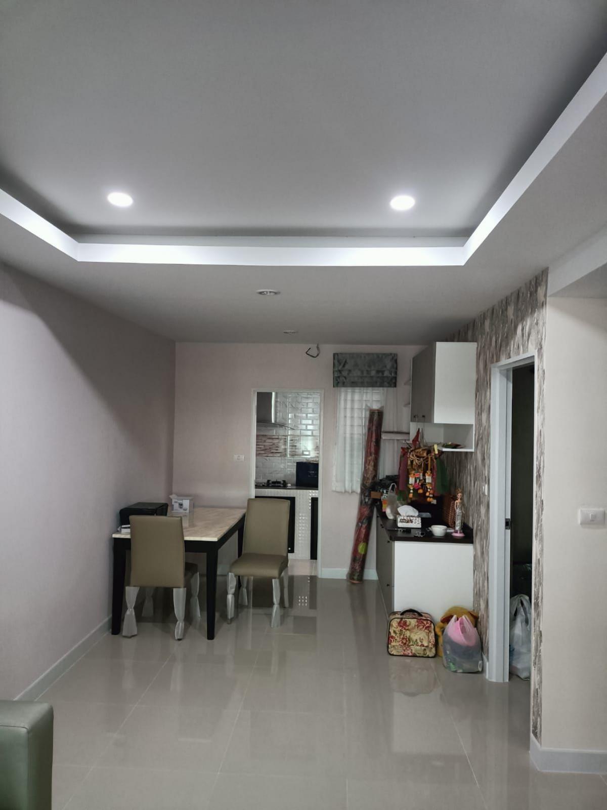 For SaleTownhomePathum Thani,Rangsit, Thammasat : Selling at a loss, townhouse with a width of 5.7 meters, Khlong 4