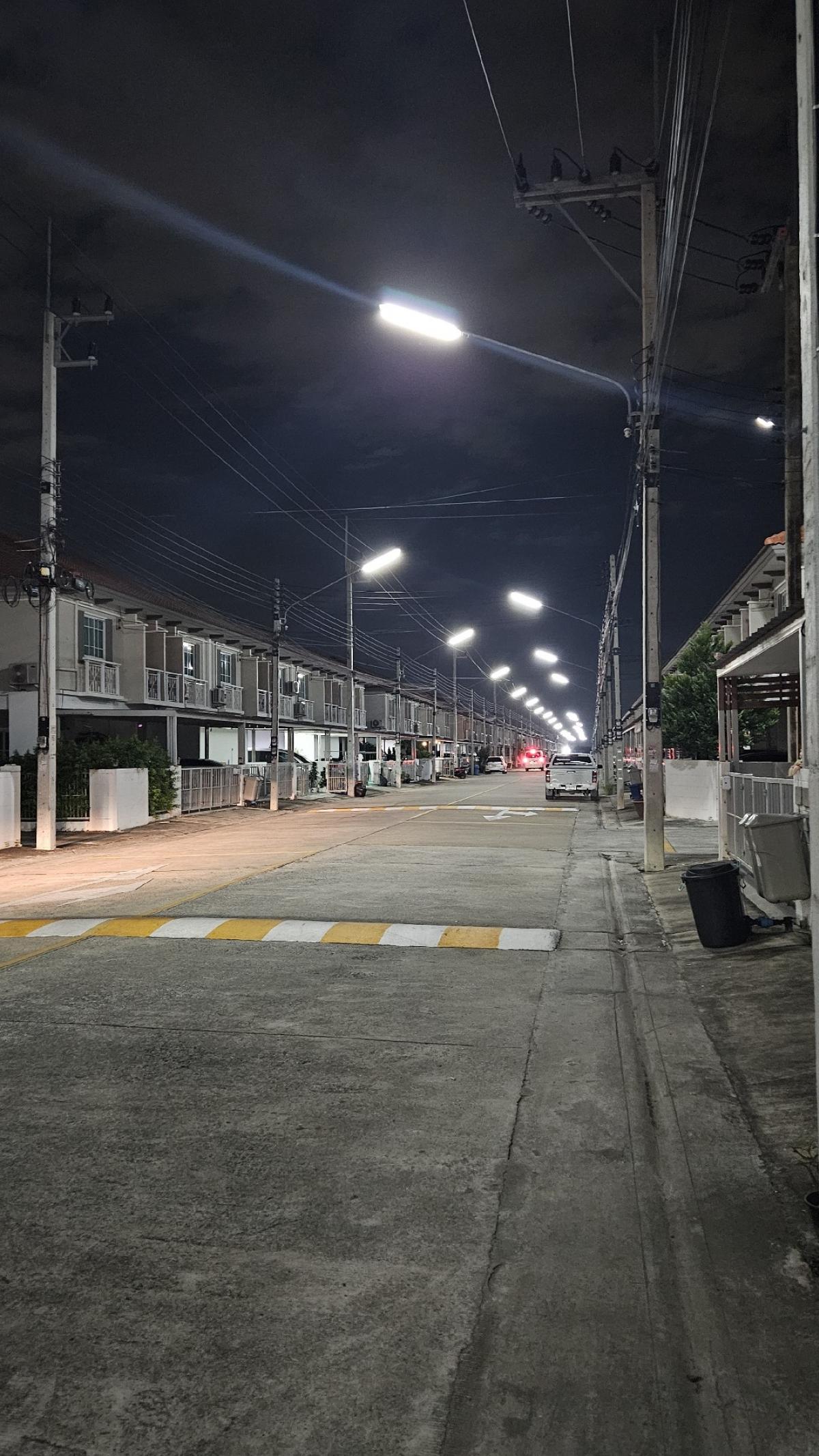 For SaleTownhomePathum Thani,Rangsit, Thammasat : Selling at a loss, townhouse with a width of 5.7 meters, Khlong 4