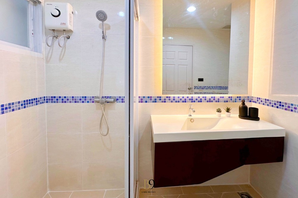 For SaleCondoSapankwai,Jatujak : For sale: Life @ Phahon 18, Chatuchak, Saphan Khwai area, at an affordable price, newly decorated, fully furnished, free transfer