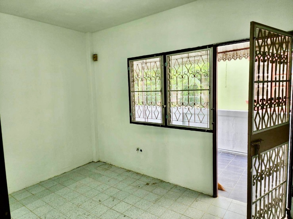 ขายบ้านเอกชัย บางบอน : ขายบ้านเดี่ยว 2 ชั้น 64 ตร.ว. หมู่บ้านกานดา การ์เด้นท์ (หลังมุม) 4 นอน 3 น้ำ ใกล้ รร.สารสาสน์บางบอน