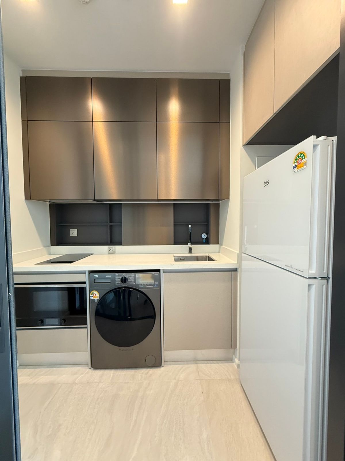 For RentCondoRatchathewi,Phayathai : ⚜️Brand New 1 bedroom for rent⚜️