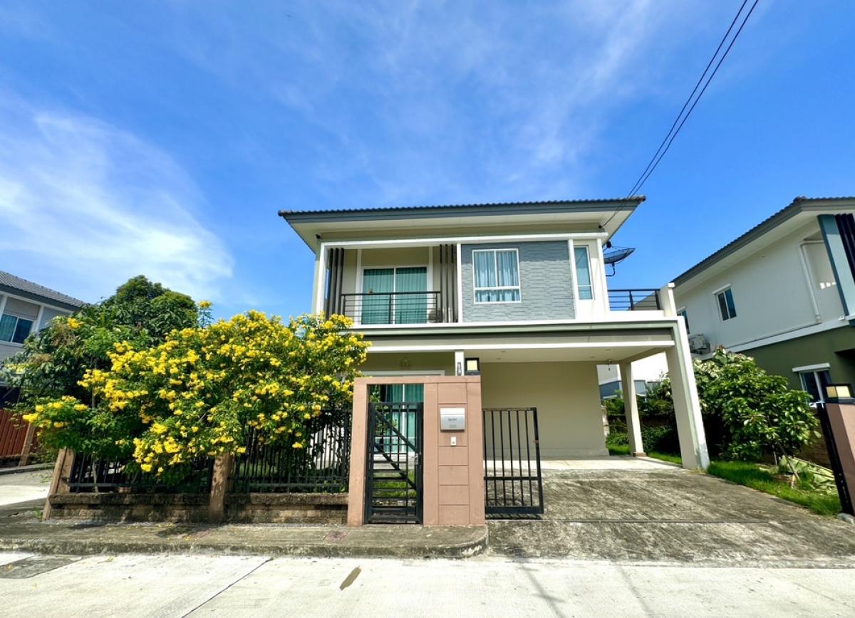 For SaleHouseBangna, Bearing, Lasalle : Good location, corner, very good price. If interested, you can make an appointment to view the house.