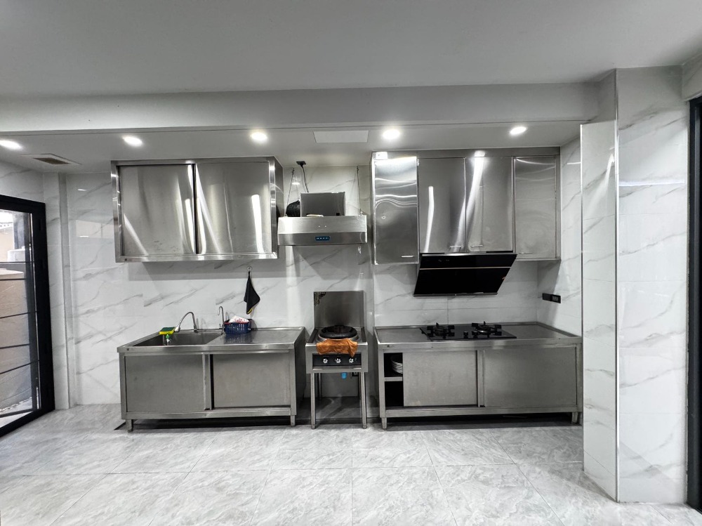 For RentHousePattanakan, Srinakarin : Vana residence for rent