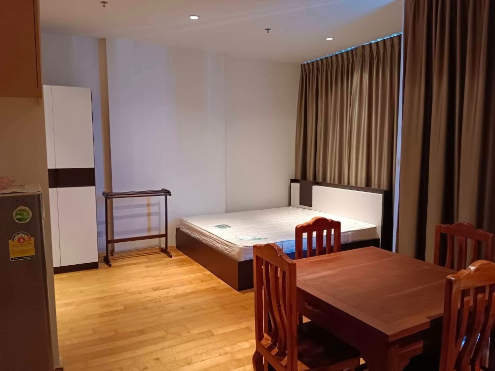 For RentCondoRatchathewi,Phayathai : Villa Rachatewi【𝐒𝐄𝐋𝐋 & 𝐑𝐄𝐍𝐓】🔥 The perfect combination of design and location, near Siam, convenient transportation via BTS Phaya Thai, ready to move in🔥 Contact Line ID: @hacondo