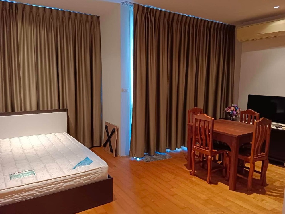 For SaleCondoRatchathewi,Phayathai : Villa Rachatewi【𝐒𝐄𝐋𝐋 & 𝐑𝐄𝐍𝐓】🔥 The perfect combination of design and location, near Siam, convenient transportation via BTS Phaya Thai, ready to move in🔥 Contact Line ID: @hacondo