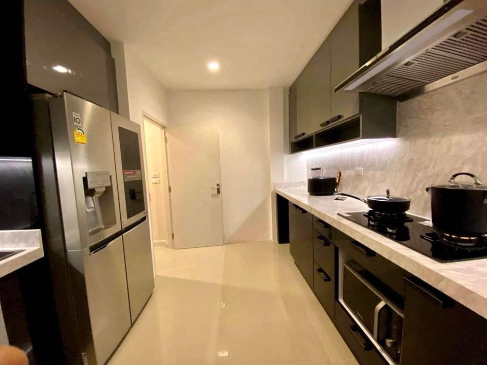 For RentHousePattanakan, Srinakarin : House for rent 𝐕𝐞𝐧𝐮𝐞 𝐑𝐚𝐦𝐚𝟗 #New Krungthep Kreetha Road 𝐅𝐮𝐥𝐥𝐲 𝐅𝐮𝐫𝐧𝐢𝐭𝐮𝐫𝐞 Thap Chang Subdistrict, Saphan Sung District - Mega Bangna, Suvarnabhumi Airport, Central Bangna, The Mall Bangkapi, Seri Rak Hospital, Sinphaet Hospital