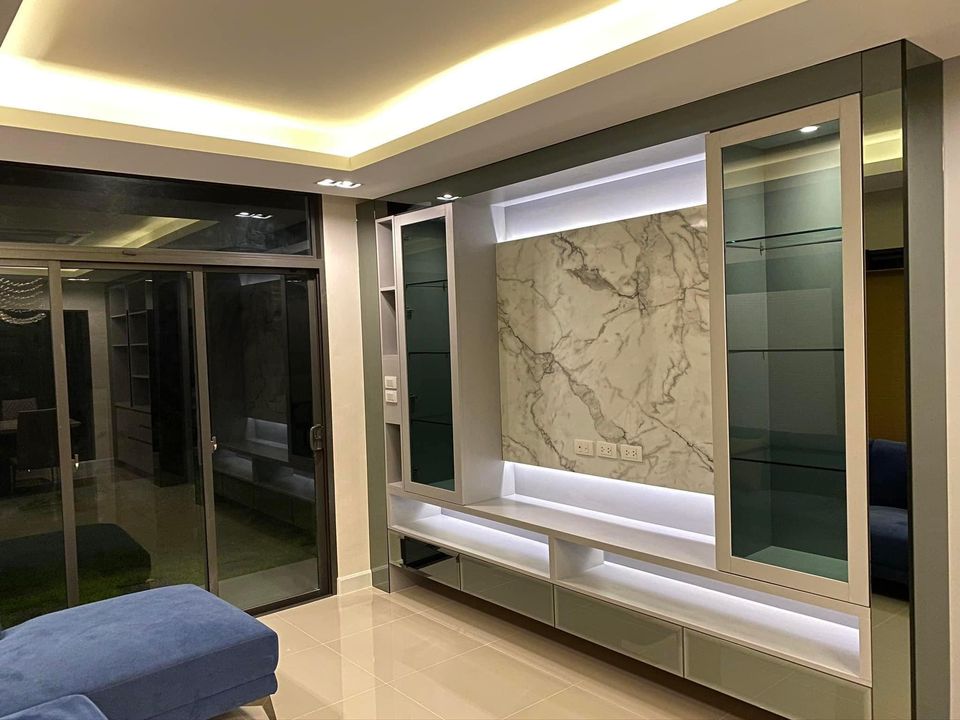 For RentHousePattanakan, Srinakarin : House for rent 𝐕𝐞𝐧𝐮𝐞 𝐑𝐚𝐦𝐚𝟗 #New Krungthep Kreetha Road 𝐅𝐮𝐥𝐥𝐲 𝐅𝐮𝐫𝐧𝐢𝐭𝐮𝐫𝐞 Thap Chang Subdistrict, Saphan Sung District - Mega Bangna, Suvarnabhumi Airport, Central Bangna, The Mall Bangkapi, Seri Rak Hospital, Sinphaet Hospital