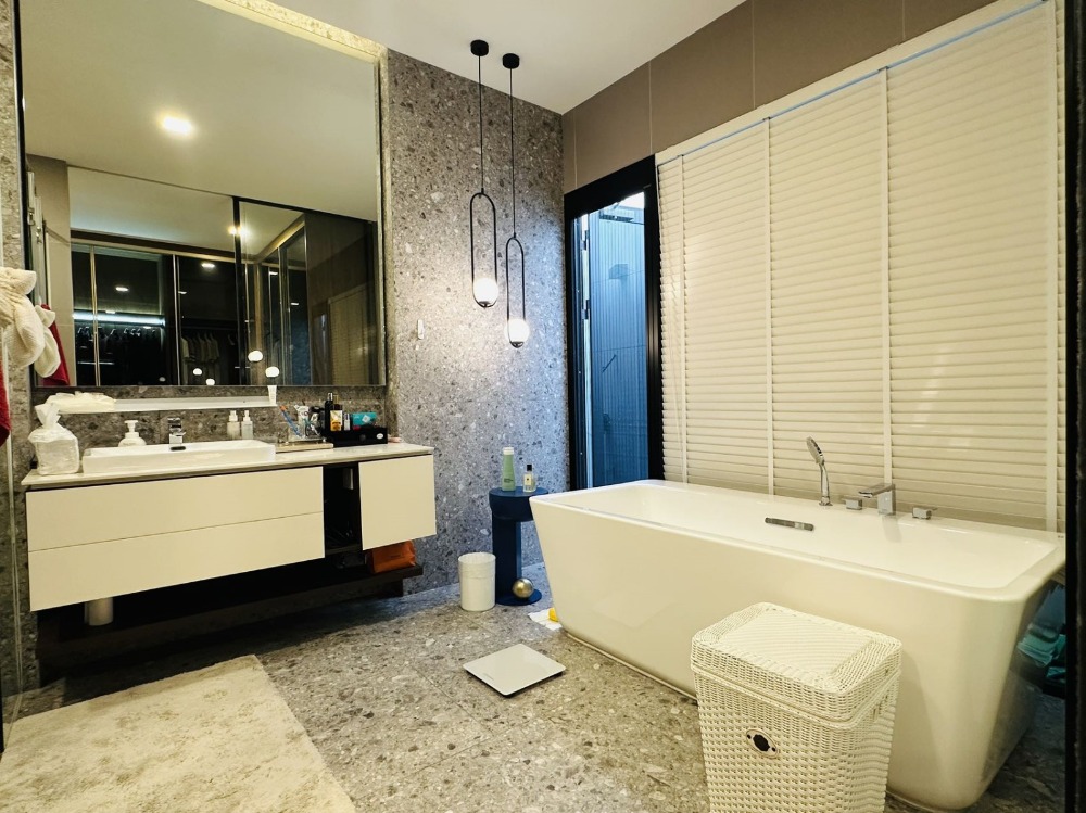 For RentHousePattanakan, Srinakarin : Nantawan rama9 srinakarin