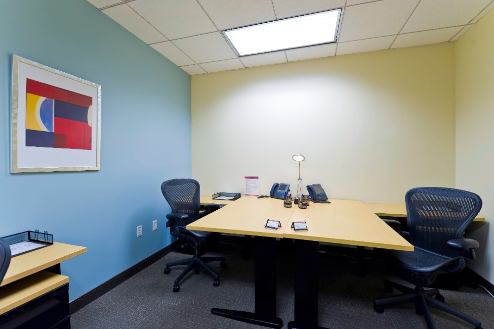 ให้เช่าสำนักงานสยาม จุฬา สามย่าน : Private office space tailored to your business’ unique needs in Regus Siam Tower