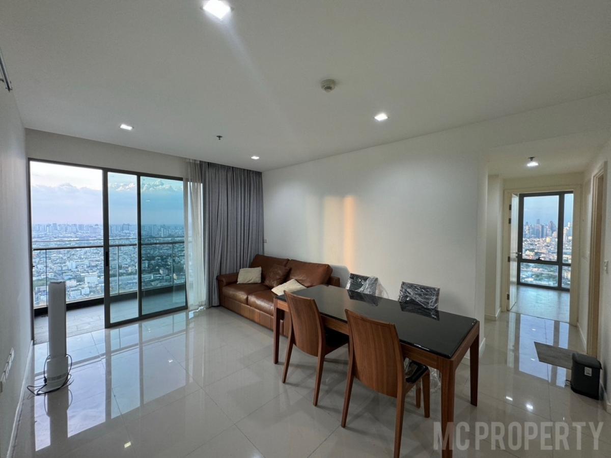 For SaleCondoRama3 (Riverside),Satupadit : The Highest 2 bedroom (51st floor!!) at Starview Rama3 77sqm Best Panoramic Chaopraya river view for sale only 9.5Mb please contact MC Property Line/Tel: 0816878954