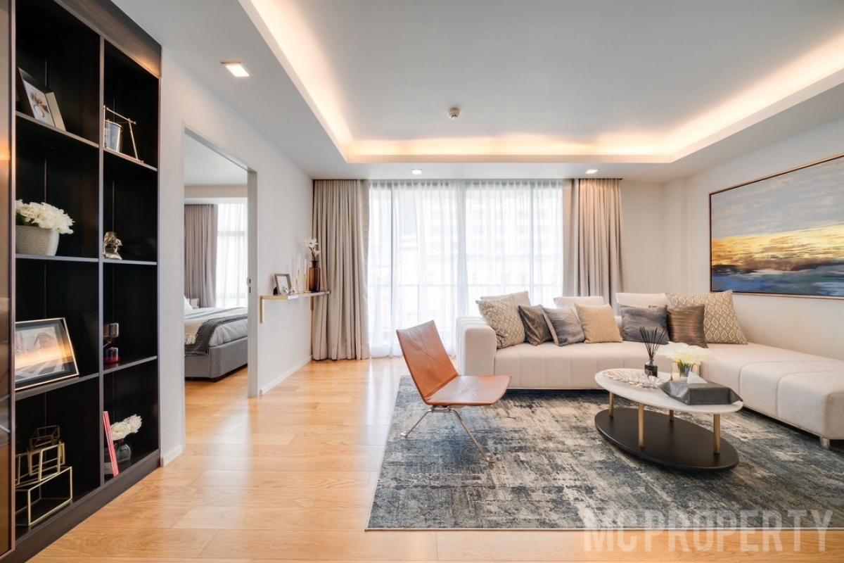 For SaleCondoWitthayu, Chidlom, Langsuan, Ploenchit : The Rarest 2 bedroom unit(Best Layout!!!) at Focus Ploenchit 70.76sqm for sale only 12.5Mb please contact MC Property Line/Tel: 0816878954