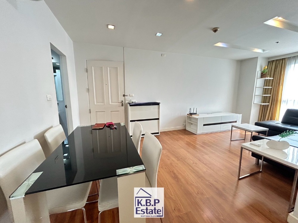 ขายคอนโดสุขุมวิท อโศก ทองหล่อ : ขาย คอนโด One x sukhumvit 26 ห้องมุม 1ห้องนอน 5ล้านบาท พร้อมเฟอร์นิเจอร์