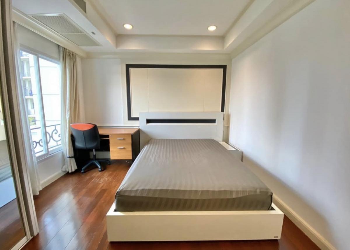 For RentCondoSamut Prakan,Samrong : 22/03/2026, 3 luxurious bedrooms with a view in the heart of Thonglor | La Vie En Rose for rent at only 55,000 THB/month
An elevated lifestyle near Thonglor BTS with complete amenities! 0642748883