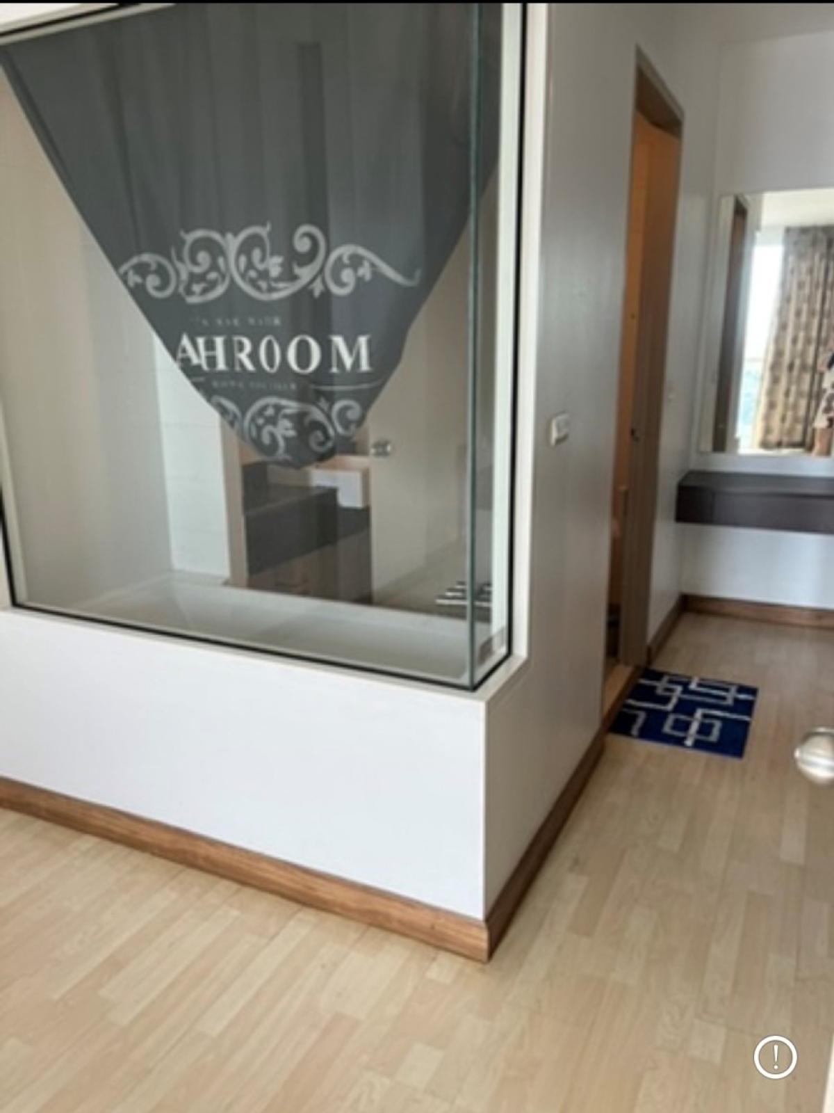 For SaleCondoSapankwai,Jatujak : 03/04/2026, 2 Bed IDEO Mix Phaholyothin | Near BTS Saphan Khwai, only 7.59 million
Good view, swimming pool, club, near Chatuchak market, ready to move in! 0642748883