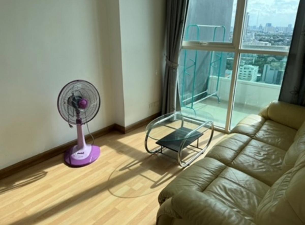 For SaleCondoSapankwai,Jatujak : 03/04/2026, 2 Bed IDEO Mix Phaholyothin | Near BTS Saphan Khwai, only 7.59 million
Good view, swimming pool, club, near Chatuchak market, ready to move in! 0642748883