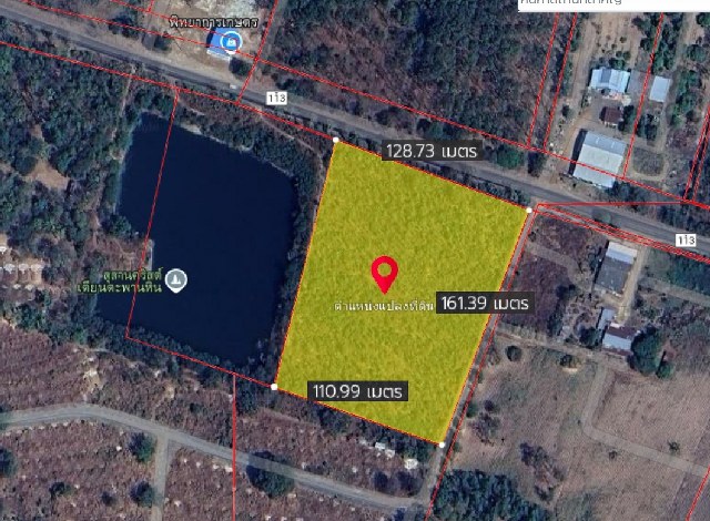 For SaleLandPhichit : Urgent sale of vacant land, area 12-1-87 rai, on the main road, convenient travel, only 4 minutes to Khao Sai Intersection, Thap Khlo District, Phichit Province.