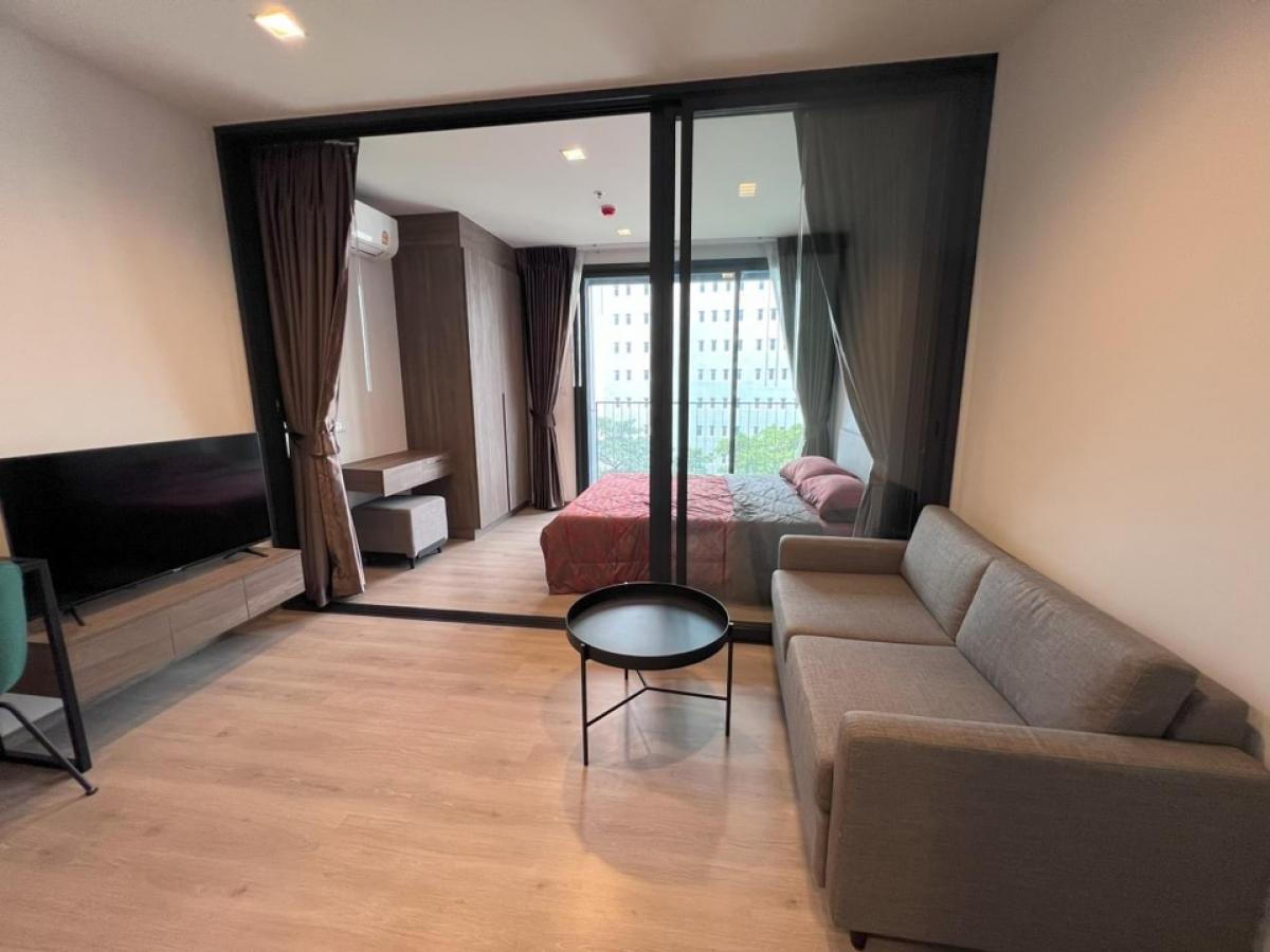 For SaleCondoLadprao, Central Ladprao : Buy for sale, The Line, The Line, Phahonyothin Park, very large garden, 8 rai, good, good, attached to Central Ladprao, Lotus Lat Phrao 7-11 under the cheapest building, not more than 4 million 32 sqm. Call 0855549989,0992636615.