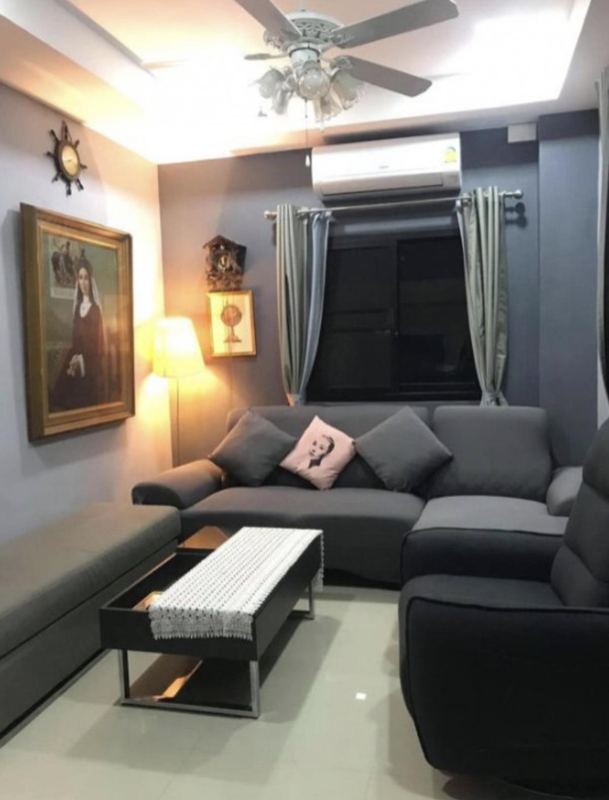For SaleHouseRatchadapisek, Huaikwang, Suttisan : Single house for sale, Soi Lat Phrao 80, Intersection 22, 10 minutes from MRT Huai Khwang, for sale with tenants.