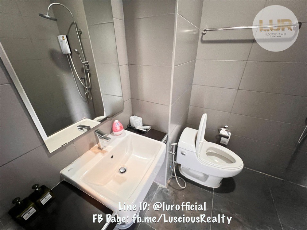 For SaleHotel&Apartment BusinessCha-am Phetchaburi : For sale: Hotel on Chaw Samran Beach with Pool Villa, commercial area, good location, convenient transportation