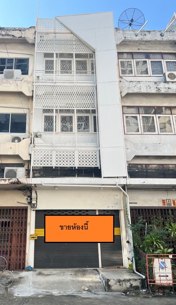For SaleShop HouseSapankwai,Jatujak : Commercial building for sale, Phahon Yothin 15, near BTS Saphan Khwai, Chatuchak