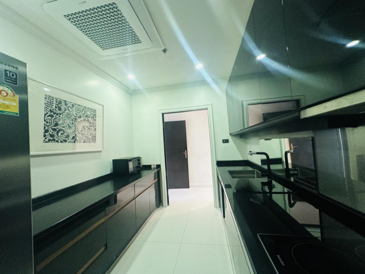 For SaleCondoSukhumvit, Asoke, Thonglor : ✨ 👍Sell with tenant til November 25For sale/ rent luxury duplex penthouse at Millennium Residence