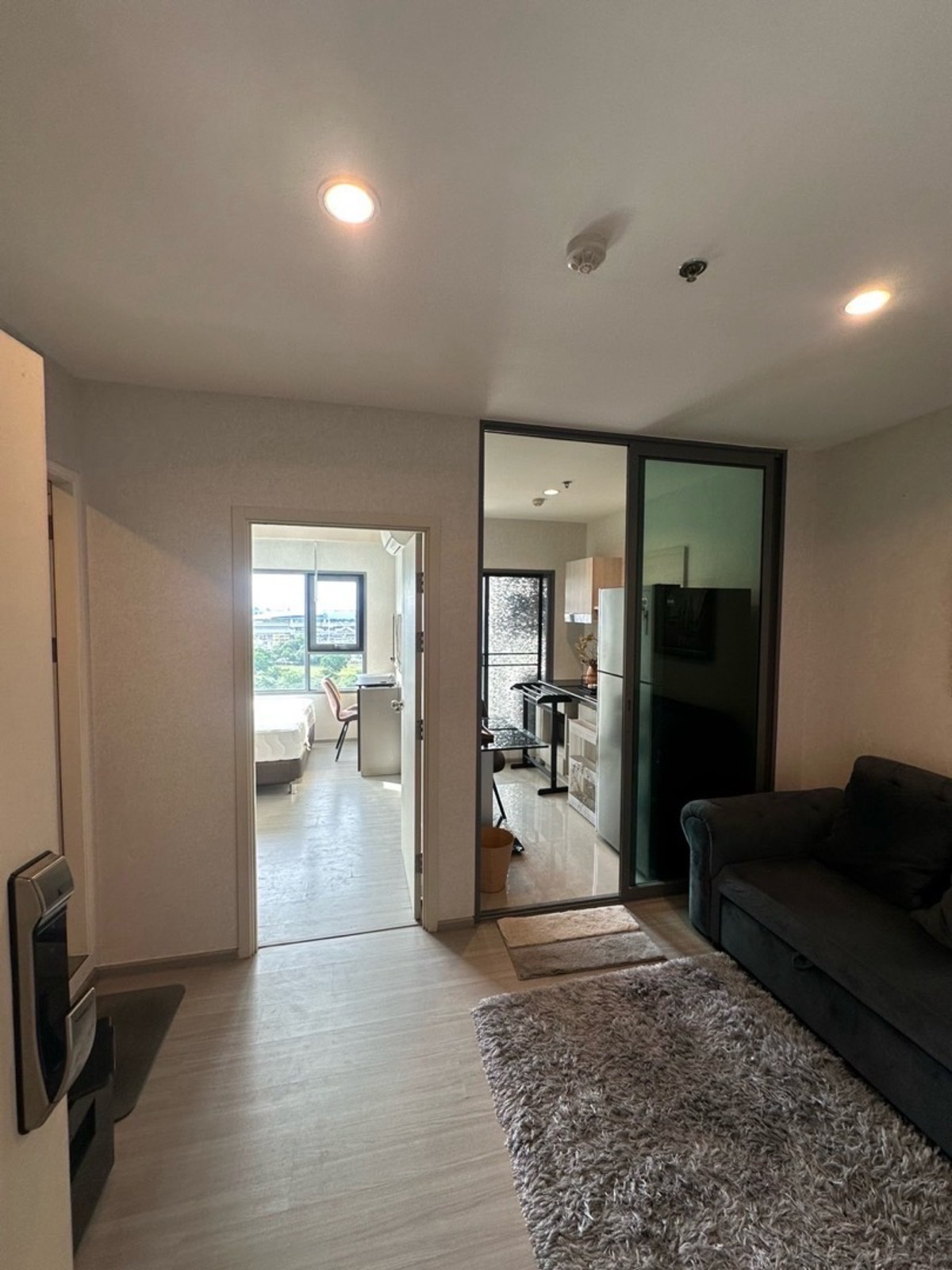 For RentCondoThaphra, Talat Phlu, Wutthakat : Urgent rent. The room is very beautiful.