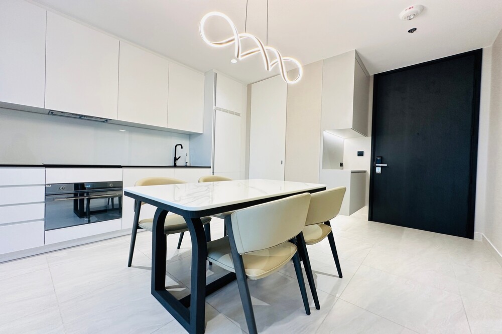 ขายคอนโดสาทร นราธิวาส : 🔥 สำหรับขาย - เช่า !! เลี้ยงสัตว์ได้, ห้องมุม, ชั้นสูง 18++, ห้องทิศใต้!! 🔥 Code C20230600051..........Tait Sathorn 12, 1 ห้องนอน, 1 ห้องน้ำ, แต่งครบ, พร้อมเข้าอยู่, ราคาพิเศษ!!📣📣