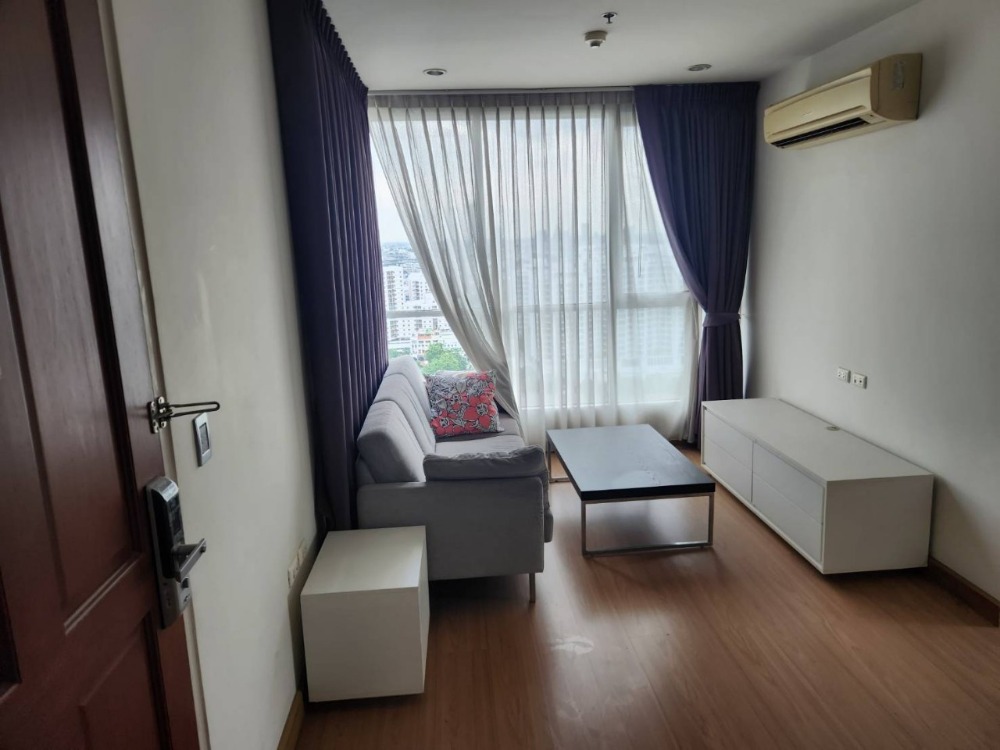 For SaleCondoSathorn, Narathiwat : Condo for sale, The Complete Narathiwat, corner room, beautiful view, cost price