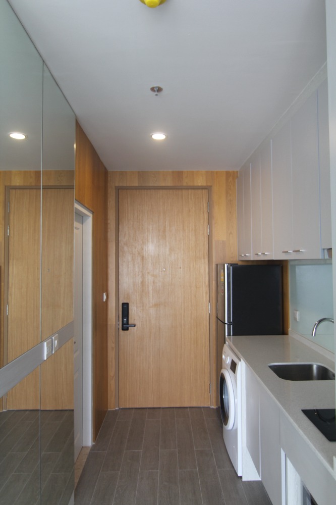 For RentCondoSathorn, Narathiwat : 💥DL-5737💥Noble Revo Silom 👉Line : @rentbkk