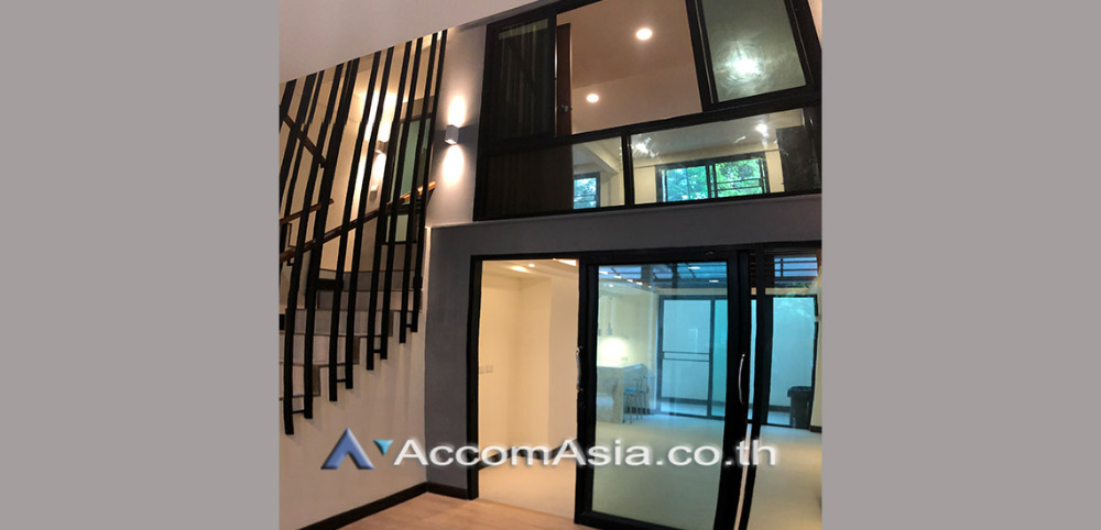 ขายทาวน์โฮมสุขุมวิท อโศก ทองหล่อ : 🔼 AccomA 🔽ขายทาวน์เฮ้าส์ 3 ห้องนอน 25 ตร.ว. สุขุมวิท 41 ใกล้บีทีเอสพร้อมพงศ์