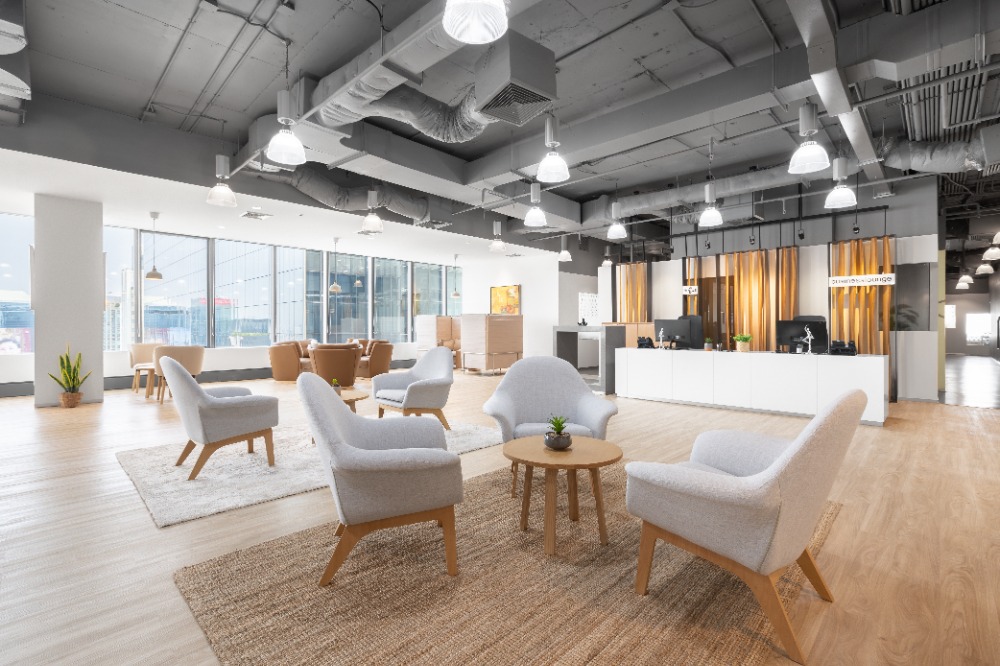 For RentRatchadapisek, Huaikwang, Suttisan : Flexible coworking memberships in Regus The Ninth Tower