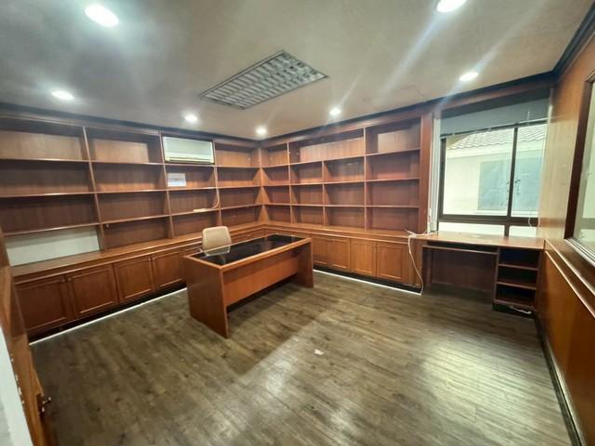 ให้เช่าสำนักงานรามคำแหง หัวหมาก : ให้เช่าอาคาร 4 ชั้น 84 ตร.ว. ถนนศรีวรา ทาวน์อินทาวน์ เขตวังทองหลาง