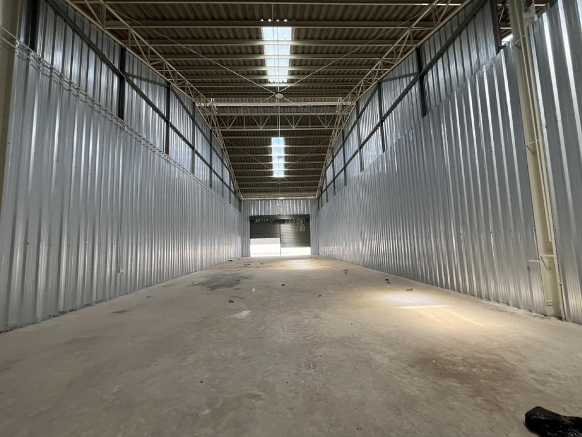 For RentWarehouseMin Buri, Romklao : For rent: Warehouse, Store, Logistics, size 231 square meters, Soi Ram Intra 109 (Phraya Suren), Min Buri, Bangkok 10510