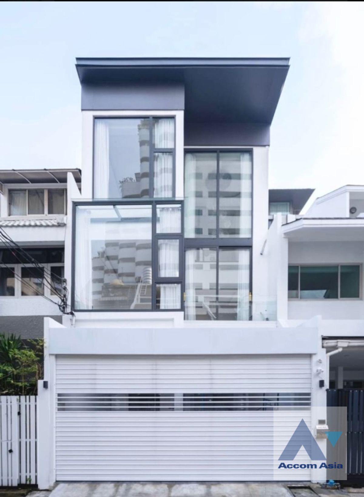 For SaleTownhomeSukhumvit, Asoke, Thonglor : 🔼AccomA🔽 4 Beds Townhouse for Sale in Sukhumvit,  BTS Asok