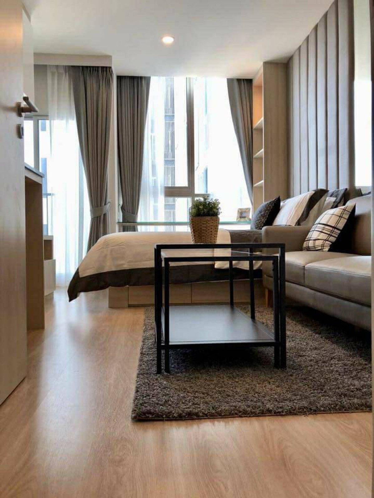 For RentCondoRatchadapisek, Huaikwang, Suttisan : 💥ST-4106💥Noble Revolve Ratchada  👉Line : @expertcondo