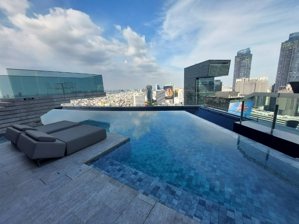 ขายคอนโดพระราม 9 เพชรบุรีตัดใหม่ RCA : ASHTON ASOKE-RAMA9 คอนโดพร้อมอยุู่  บนแยกอโศก-พระราม 9 เพียง 230 ม.จาก MRT พระราม  9  ราคา 7.19 ลบ.*