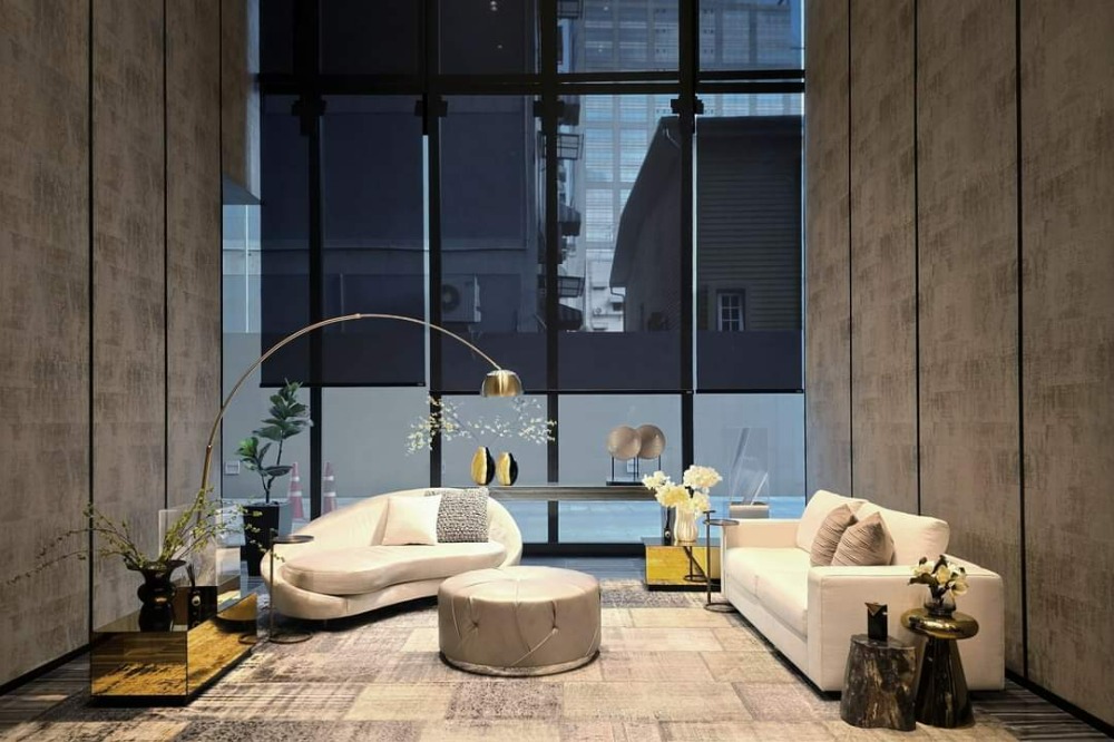 ขายคอนโดสีลม ศาลาแดง บางรัก : แอชตัน สีลม คอนโดพร้อมอยู่ทำเลสีลม ใกล้ BTS ช่องนนทรี เพียง 350 ม. 1 Bed เริ่มราคา 7.39 ลบ.*