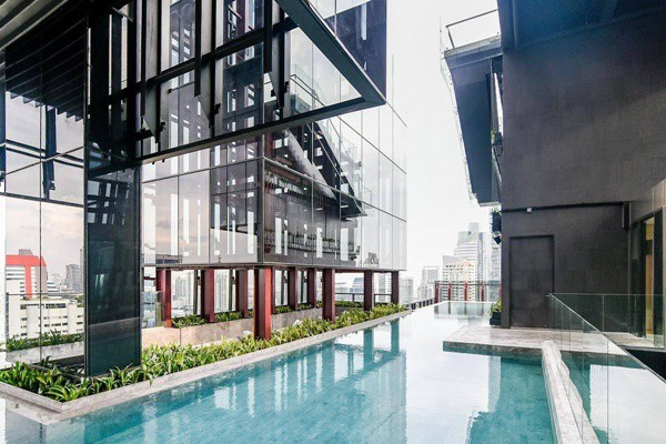 ขายคอนโดสีลม ศาลาแดง บางรัก : แอชตัน สีลม คอนโดพร้อมอยู่ทำเลสีลม ใกล้ BTS ช่องนนทรี เพียง 350 ม. 1 Bed เริ่มราคา 7.39 ลบ.*