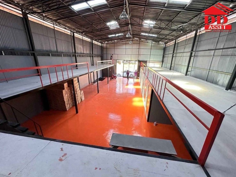 For SaleWarehouseUbon Ratchathani : Warehouse for sale in the center of Warin Chamrap, Ubon Ratchathani, with office and bathroom inside. Code: F8020