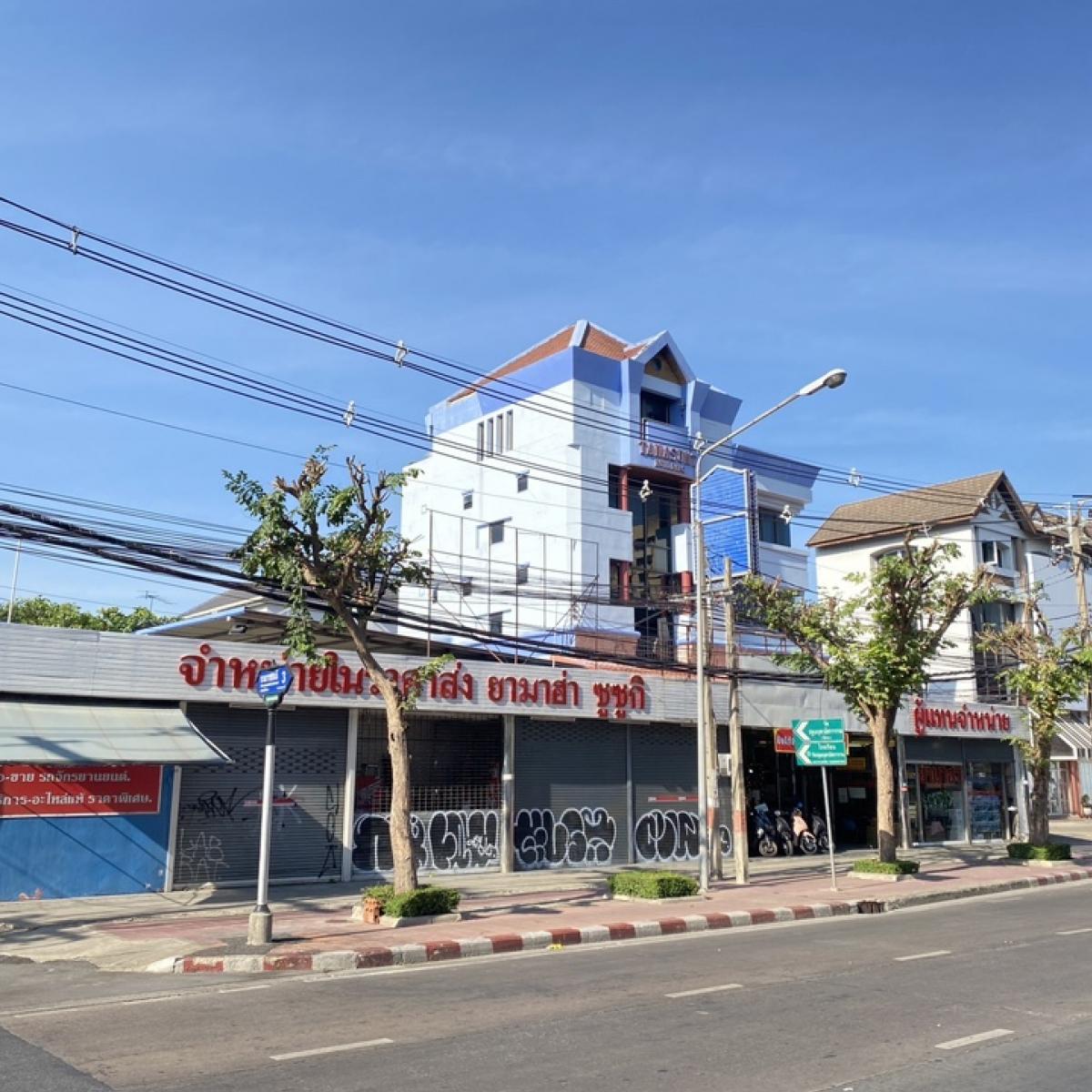ขายสำนักงานปิ่นเกล้า จรัญสนิทวงศ์ : ขายสำนักงานเดี่ยว 4 ชั้น (มีชั้นลอย) ติดถนนบรมราชชนนี หน้ากว้าง 30 เมตร ใกล้เซ็นทรัลปิ่นเกล้า